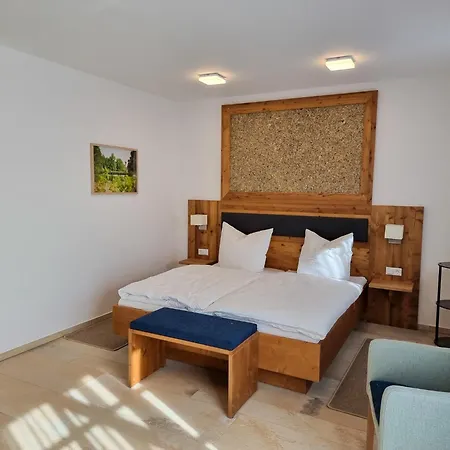 Apartmán 1 Mit Terrasse *