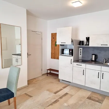 Apartment 1 Mit Terrasse